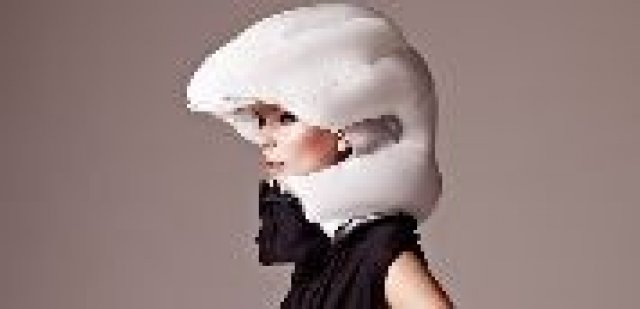 Две шведки изобретиха „невидима“ велосипедна каска