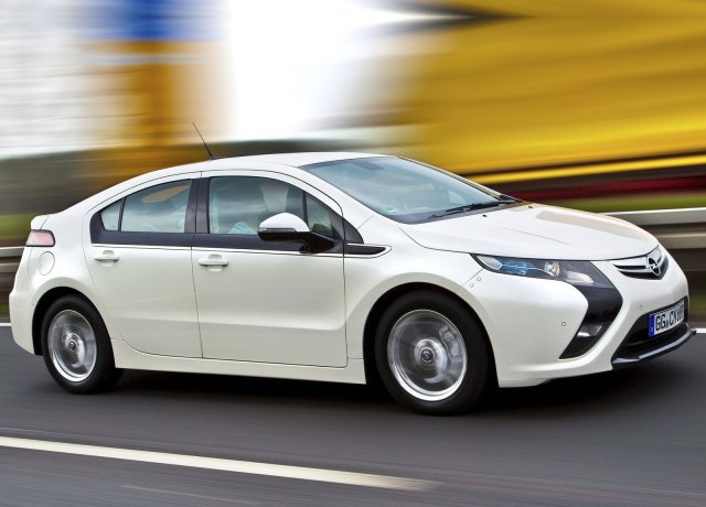 Opel Ampera тръгна из Европа
