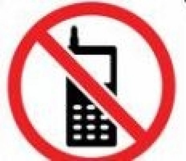 Телефонирането зад волана причинява задръствания