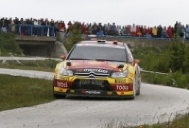 Себастиан Льоб продължава да води след втория ден