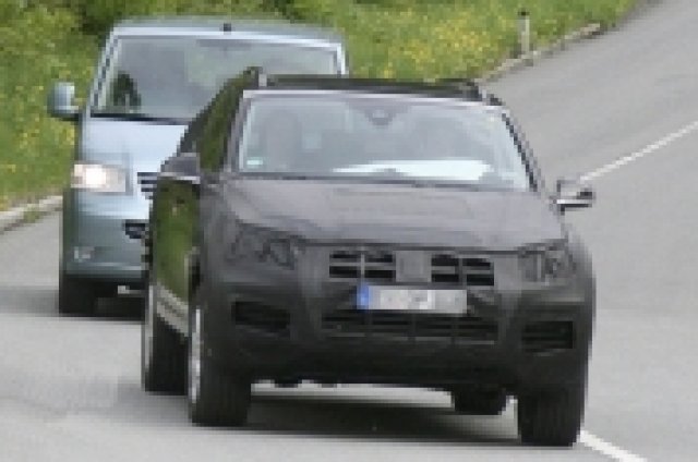 Volkswagen вече тества новото поколение на Touareg