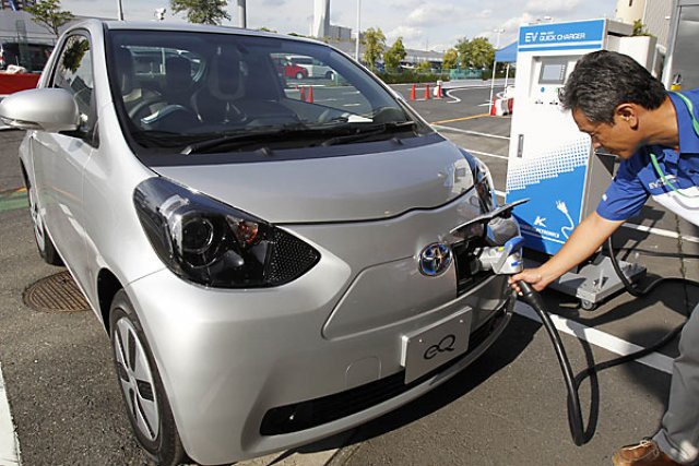 И Toyota завива към електромобилите