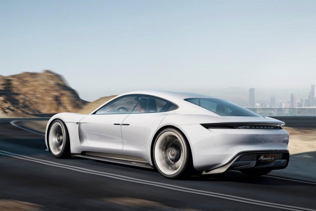 Porsche иска да продава 20 000 електромобила на година