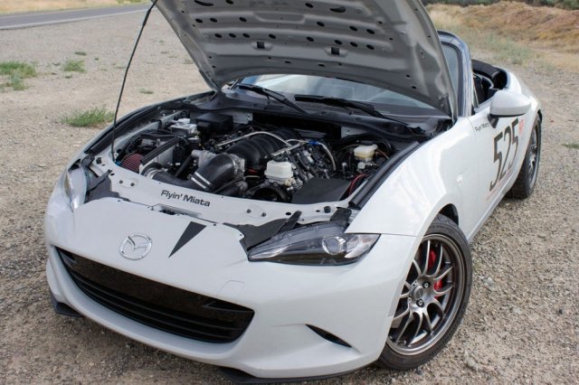 MX-5 - шедьовър с V8 двигател