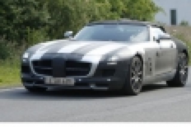 Mercedes махна покрива на SLS