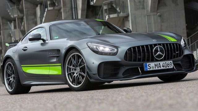 Mercedes-AMG оцени GT R Pro на 200 000 долара