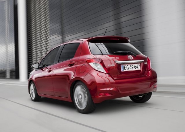 Новата Toyota Yaris дебютира у нас с тенис