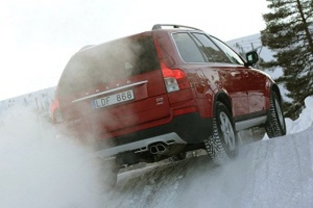 Следващото Volvo XC90 ще получи нова платформа и KERS