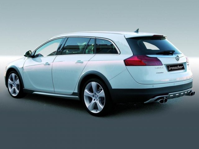 Opel Insignia ST Crossfour Irmscher е готов за Женева