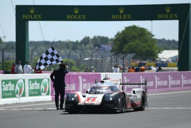 Porsche спечели „24 часа на Льо Ман” след драма