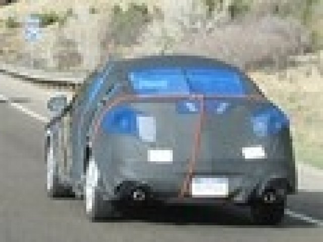 Mazda започна изпитания на новата „тройка”