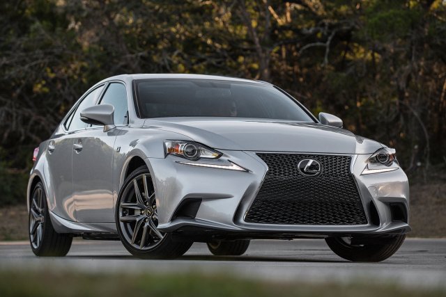 Ще има Lexus IS200 с турбо мотор