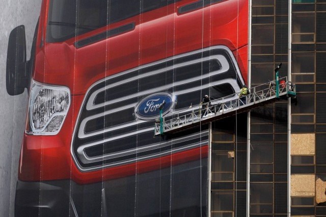 Ford атакува отварянето на пазара на ЕС към Япония