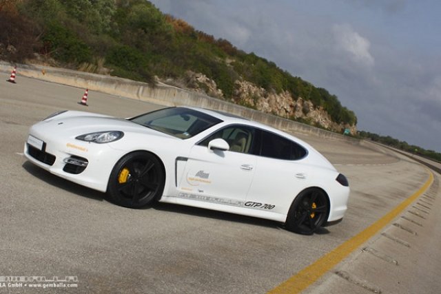 Porsche Panamera Turbo постави световен рекорд