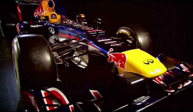 Фетел иска титла с Red Bull RB8