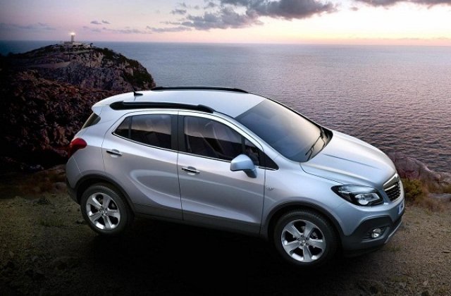 Opel разкри най-малкия си SUV