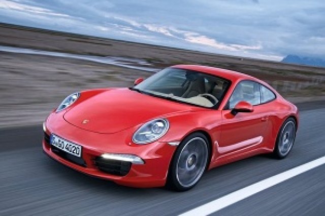 Playboy избра Porsche 911 за „Автомобил на годината 2013”