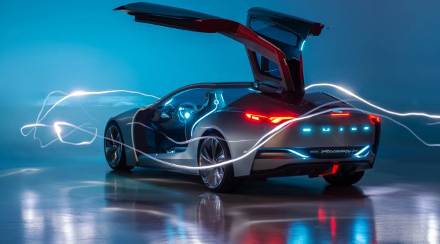 Buick Riviera идва от бъдещето