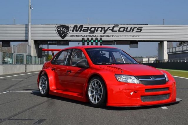 Lada Granta TC1 нахлува във WTCC