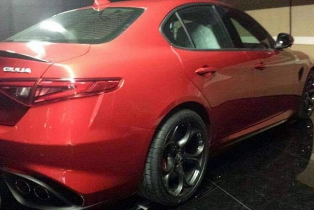 Първи снимки на Alfa Romeo Giulia