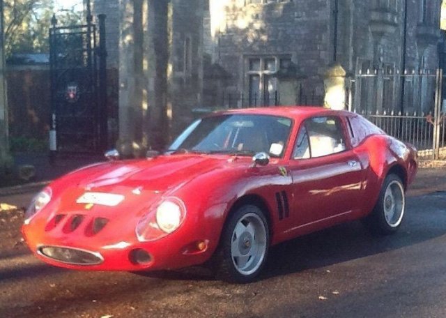 Mazda MX-5 в кожата на Ferrari 250 GTO
