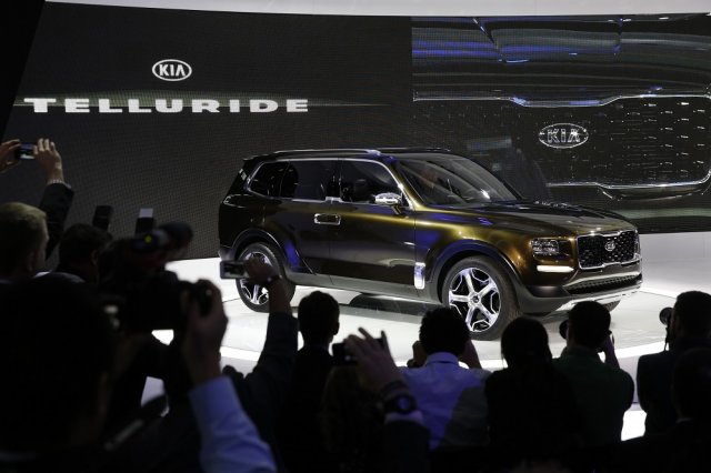 Kia показа кросовър с 400 к.с.