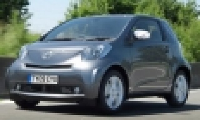 Toyota iQ с нов двигател и богато оборудване