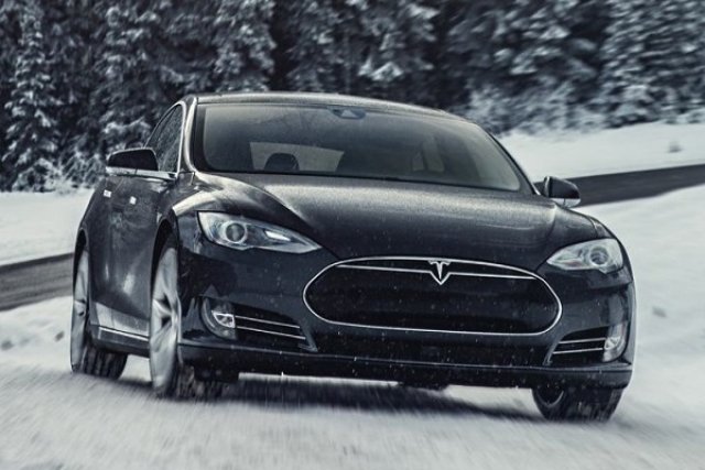 Шефът на BMW критикува Tesla