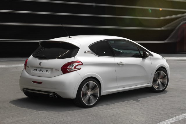 Peugeot 208 GTI – официална информация
