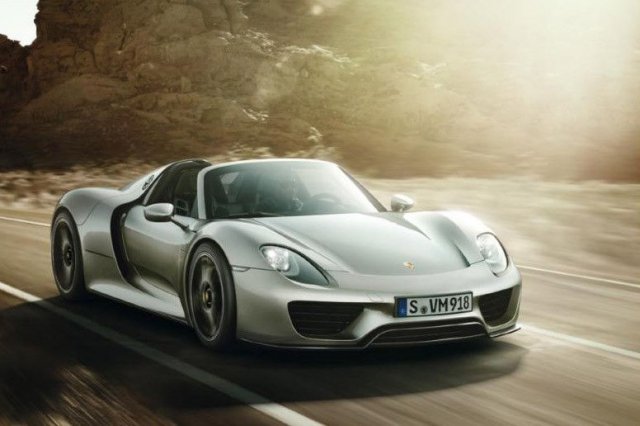 Porsche 918 Spyder: 0-200 км/час за 8 секунди