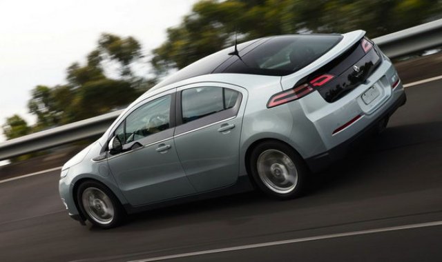 General Motors спира временно Volt