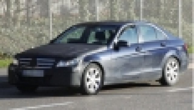 Mercedes модернизира С-Клас