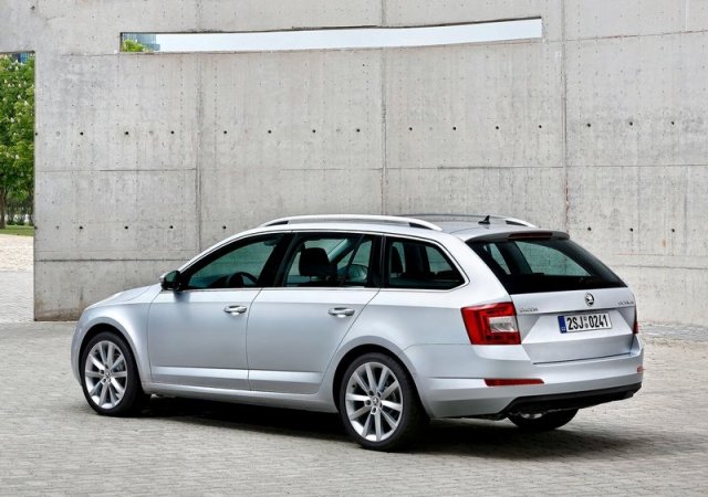 Прогноза: Skoda Octavia Combi е най-изгоден