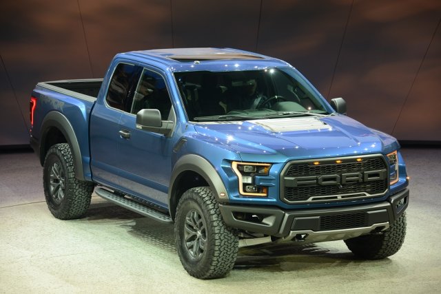 „Хищният“ пикап на Ford изхрвърли 3 литра и 3 букви