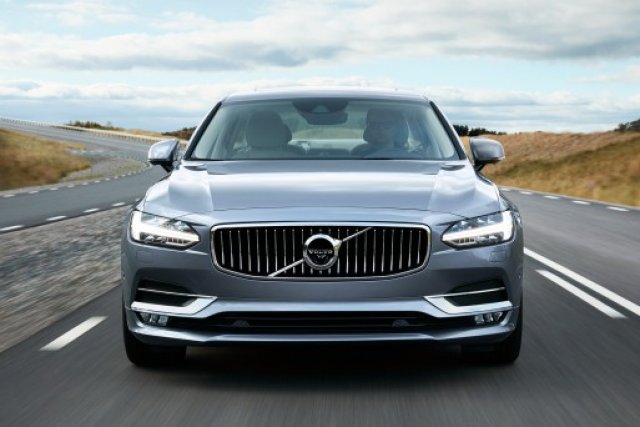Volvo S90 Polestar се изправя срещу BMW M5