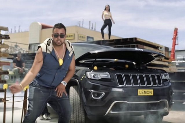 Нахраниха Jeep в хип-хоп парче