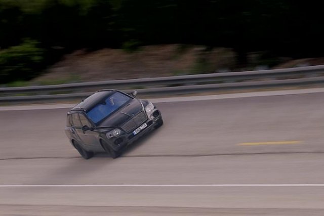 301 км/час на борда на Bentley Bentayga