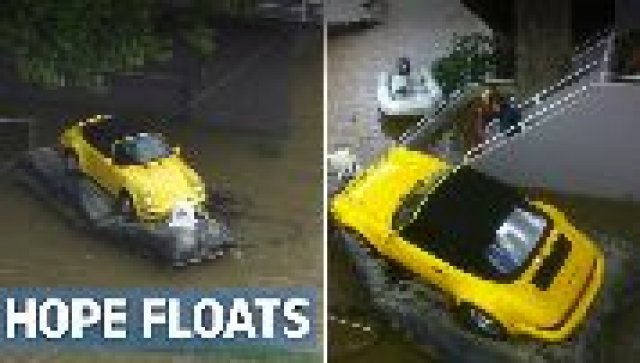 Наводнение! Porsche-то, децата и жените са с предимство