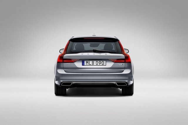 Третият от новата серия 90 на Volvo