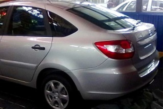 Ето я Lada Granta хечбек 