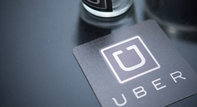 Инвеститор в Uber иска сливане с Tesla