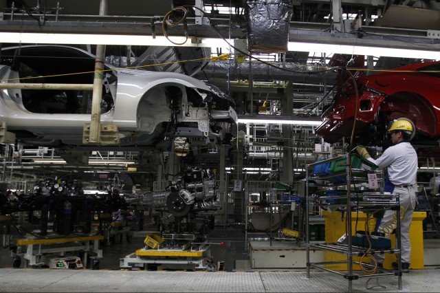 Toyota рестартира проектите си за заводи в Мексико и Китай