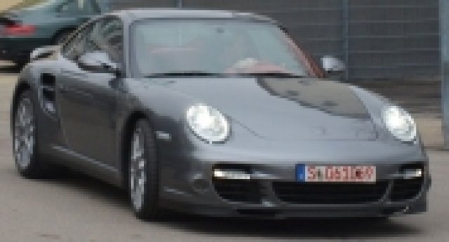 Porsche модернизира и 911 Turbo