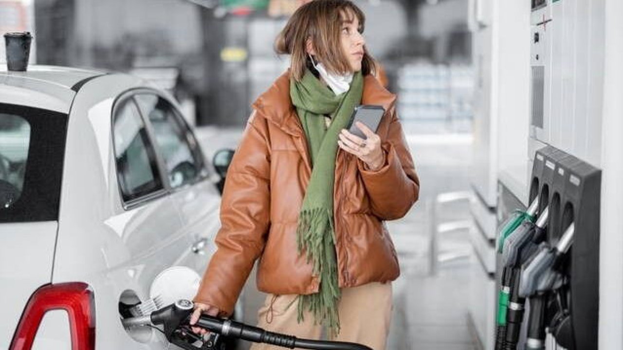 Fuel-Efficient Cars: Top 11 Ranked by Real-World Tests