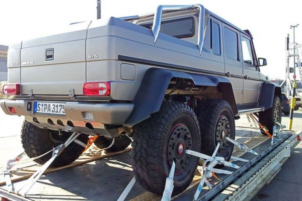 G63 AMG 6&times;6 V8 Biturbo 