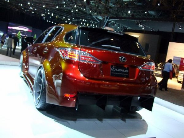 Lexus CT 200h от Fox Marketing (300 к.с.)