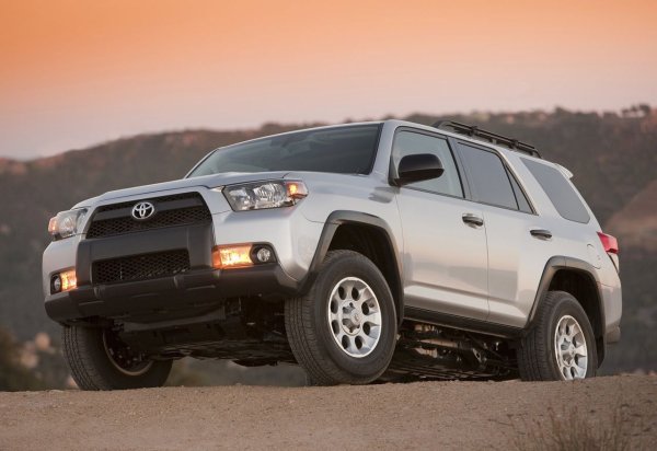 Този модел се отличава с офроуд характеристиките си и здравата си каросерия. Затова много шофьори ценят надеждността му и способността му да служи много години. Както показват данните, 9.4% от автомобилите 4Runner са с оригиналните си собственици дори след 15 години служба. Дълготрайността тук също е много висока: до 32.9% от превозните средства преминават прага от 400 000 км. Въпреки това трябва да се има предвид, че първоначално 4Runner принадлежи към скъпи сегменти на пазара, което се отразява в първоначалната цена на покупката.