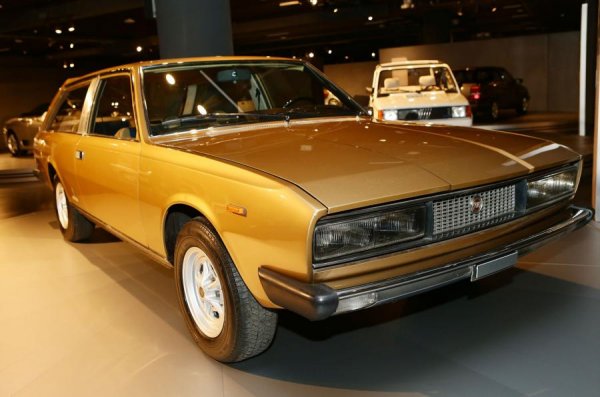 В официалния каталог на Fiat няма да откриете такъв модел. Произведена е само една бройка. 
