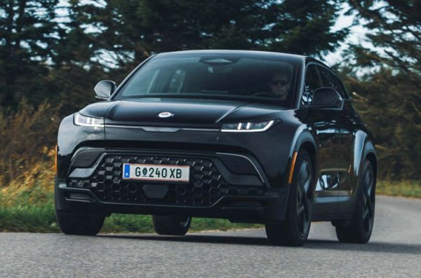 Докато фирмата се бори да намери пари за бъдещите проекти, заслужава внимание първият опит за производство на масов SUV. Ocean пристигна миналата година с впечатляващ пробег благодарение на страхотната батерия от 106kWh. Колата е снабдена с покрив от соларни панели, наречен „California  mode”. Той може да бъде свален заедно с долните 7 стъкла, оставяйки само предното за едно разкошно шофиране на чист въздух. Цените тръгват от 71 700 евро за модела Extreme. 