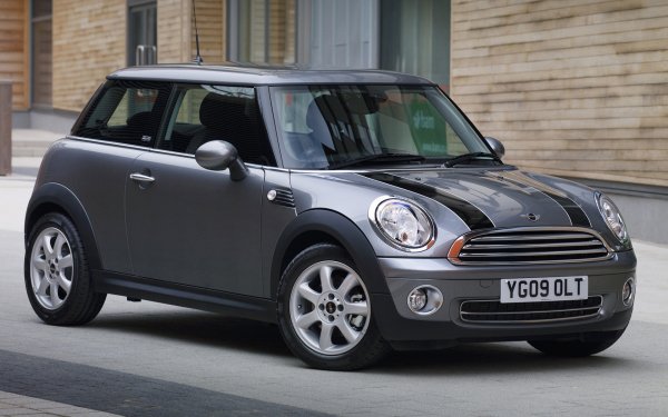 При хечбека проблемът със спирачните дискове също е често срещан, както и повреди с електрическата система на фаровете.
